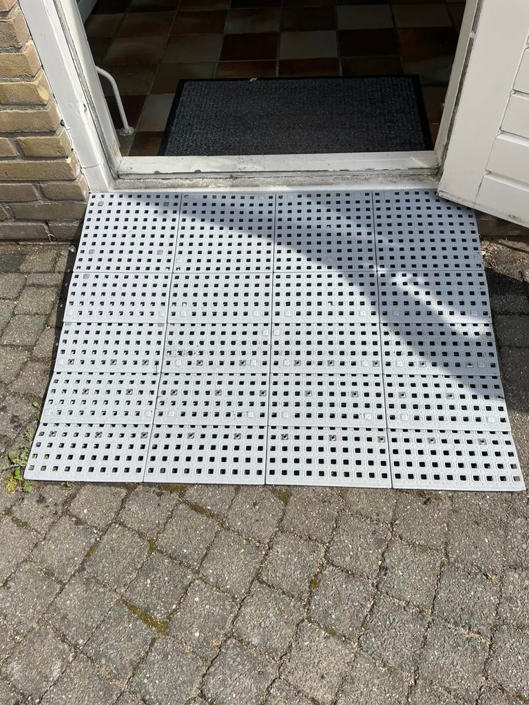 Oprijplaat, Ophalen, Gebruikt