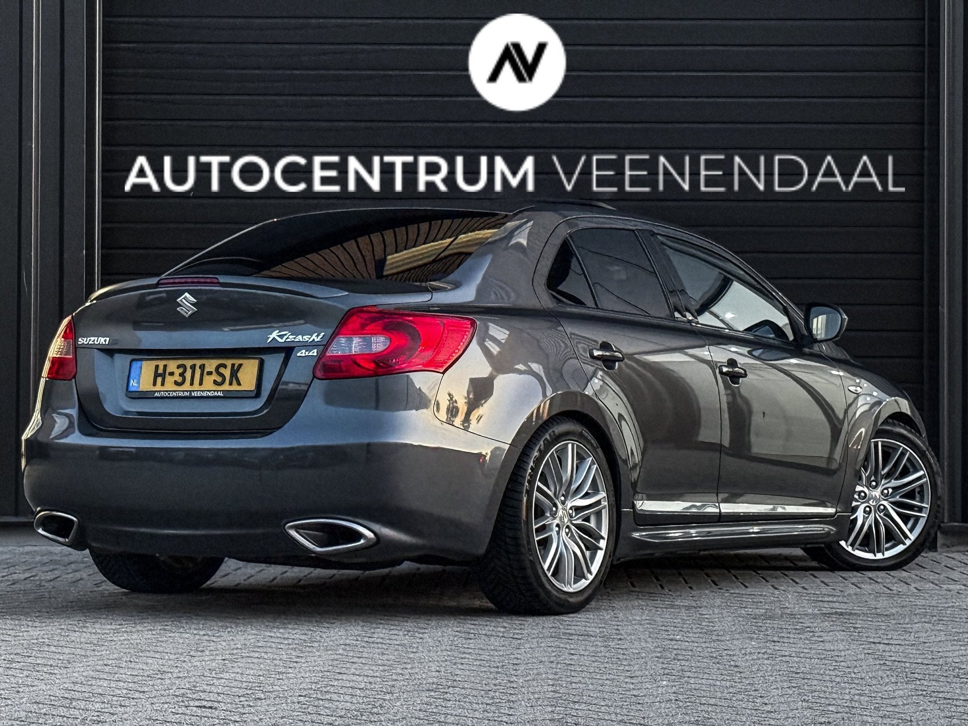 Suzuki Kizashi 2.4 Sport 178 PK AUT 4WD FULL OPTIONS UNIEK!, Auto's, Automaat, Gebruikt, Zwart, 4 cilinders