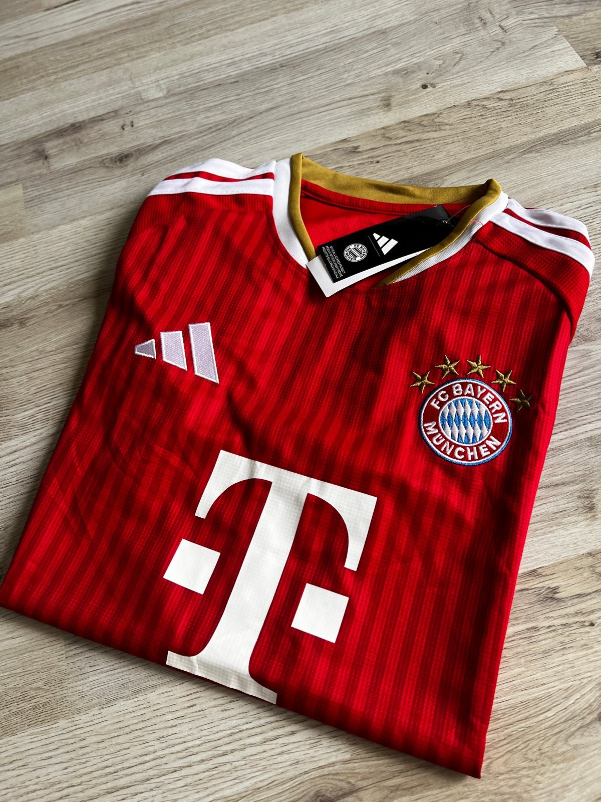 FC Bayern München Thuisshirt Rood - Nieuw met labels, Verzenden, Nieuw, Maat 52/54 (L), Rood