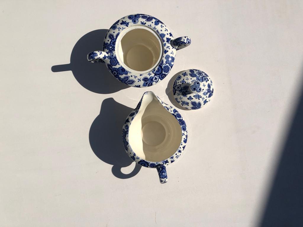 Partij Beatrix servies., Antiek en Kunst, Antiek | Schalen, Verzenden