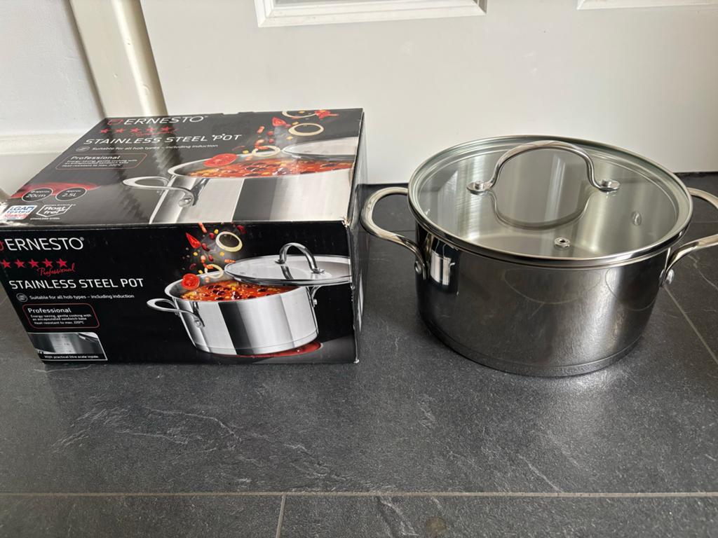 Nieuwe Ernesto RVS Kookpan met glazen deksel - 2,5 L, Kookpan of Snelkookpan, Nieuw, Ophalen of Verzenden, Rvs