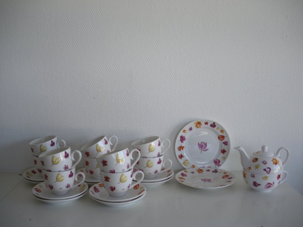 Janneke Brinkman TULIPS servies, Overige merken, Ophalen of Verzenden, Zo goed als nieuw, Bord(en)