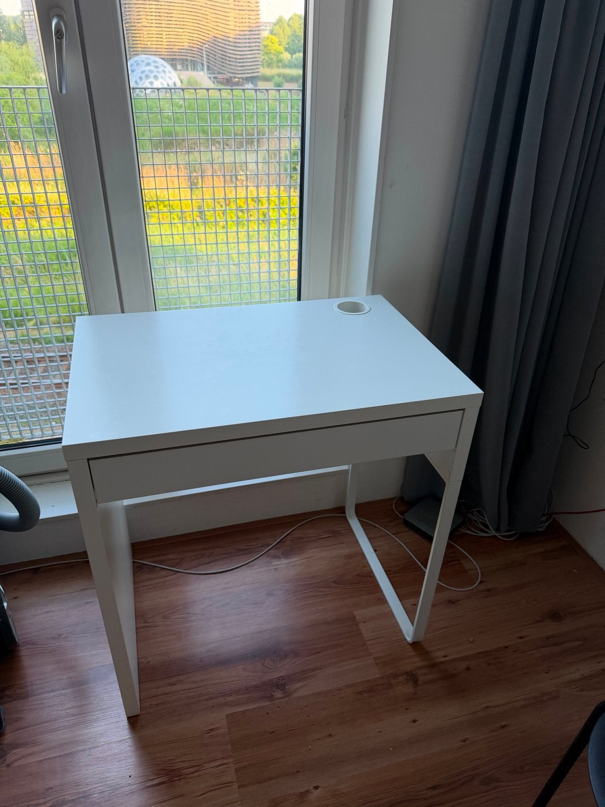 IKEA Micke tafel, Gebruikt, Met lades, Spaanplaat of MDF, Ophalen of Verzenden
