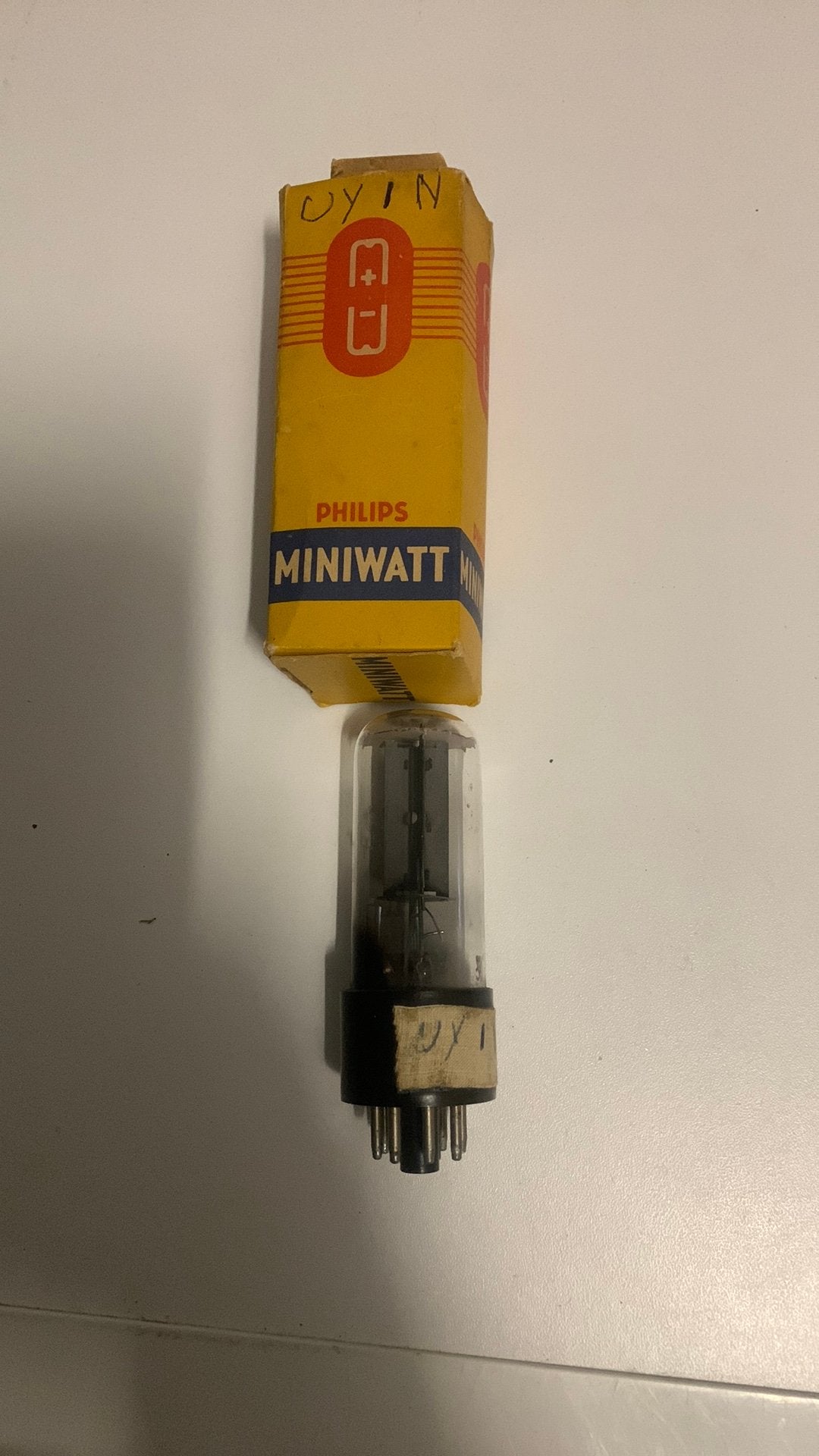 Philips Miniwatt UY1N, Ophalen of Verzenden