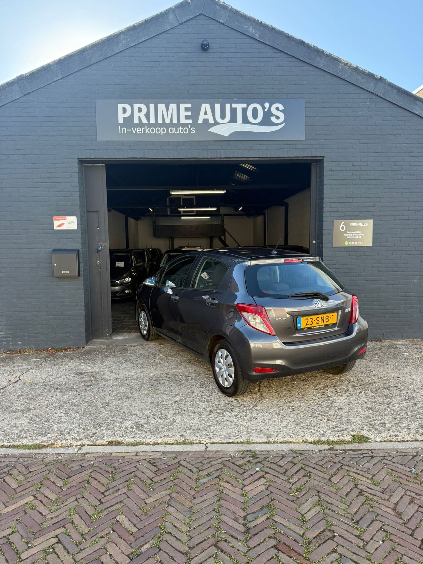 Foto 5 van Toyota Yaris 1.0 VVT-i Dealeronderh | Elektrische Ramen 2011