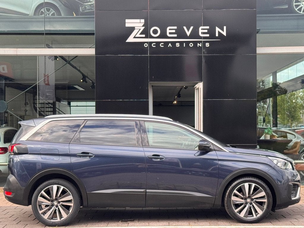 Peugeot 5008 1.2 PureTech Blue Lease Executive/ leder/, Auto's, Peugeot, Voorwielaandrijving, 1199 cc, Blauw, 7 stoelen