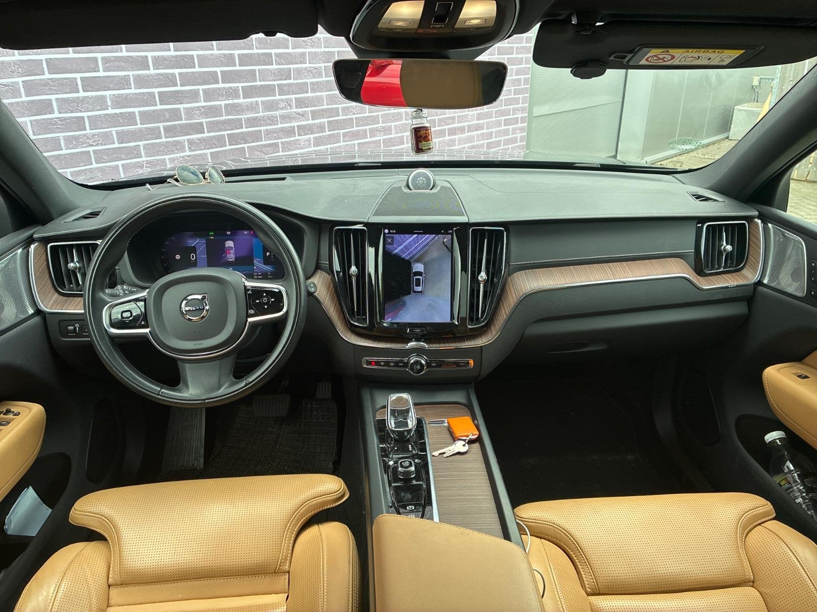 Volvo XC60 2.0 T8 Plug-in hybrid AWD Ultimate Bright | Bower, Auto's, Automaat, 12 maanden, Gebruikt, Euro 6
