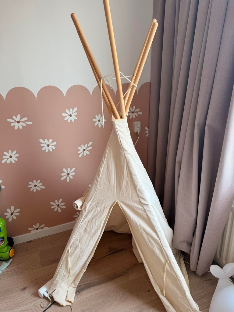 Tipi tent Petit Amelie, Ophalen, Zo goed als nieuw