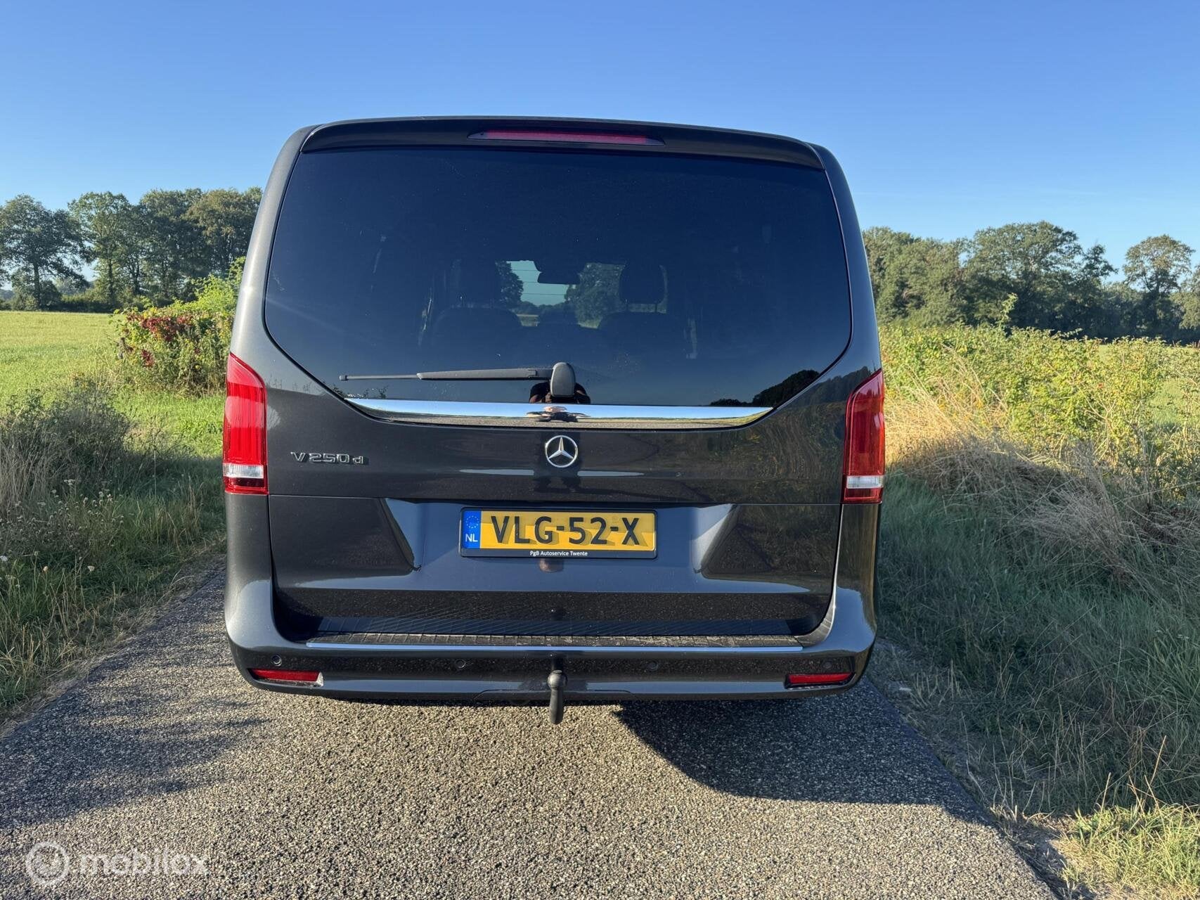 Foto 7 van Mercedes V-klasse 250d 9G Lang Amg burmester led 19'' 360cam