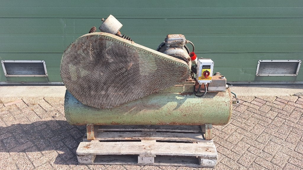 zware compressor, Doe-het-zelf en Verbouw, Compressors, Gebruikt, 10 bar of meer, 100 liter of meer, 200 tot 400 liter/min, Ophalen