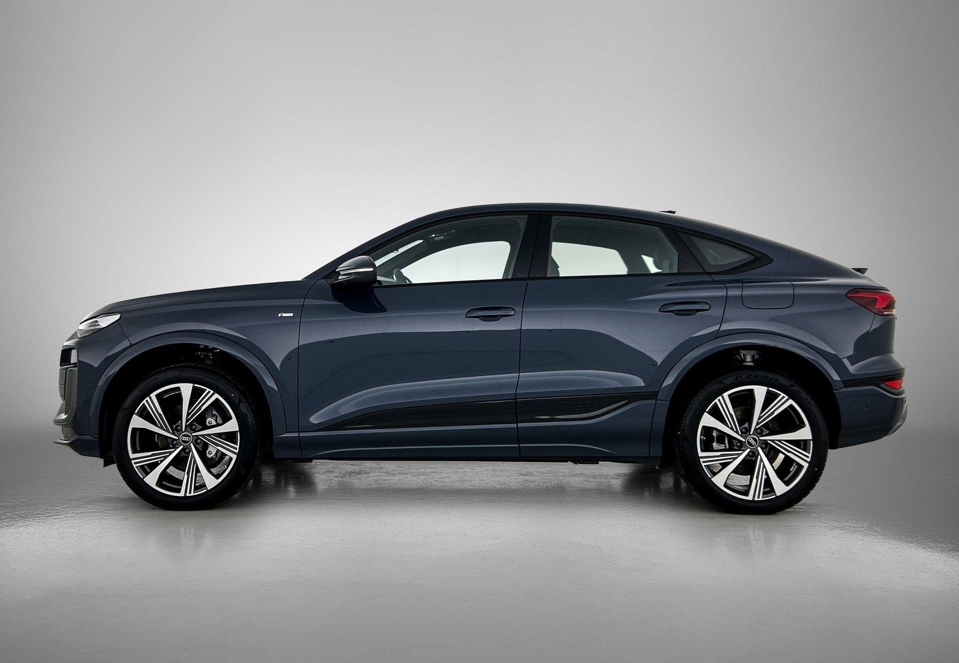 Audi Q6 e-tron S edition quattro 100 kWh, Auto's, Automaat, 101 pk, 100 kWh, Blauw