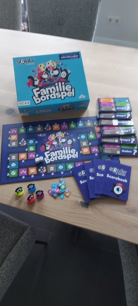 Squla Familie Bordspel - Leuk Leren!, Een of twee spelers, Ophalen of Verzenden, Gebruikt, Squla