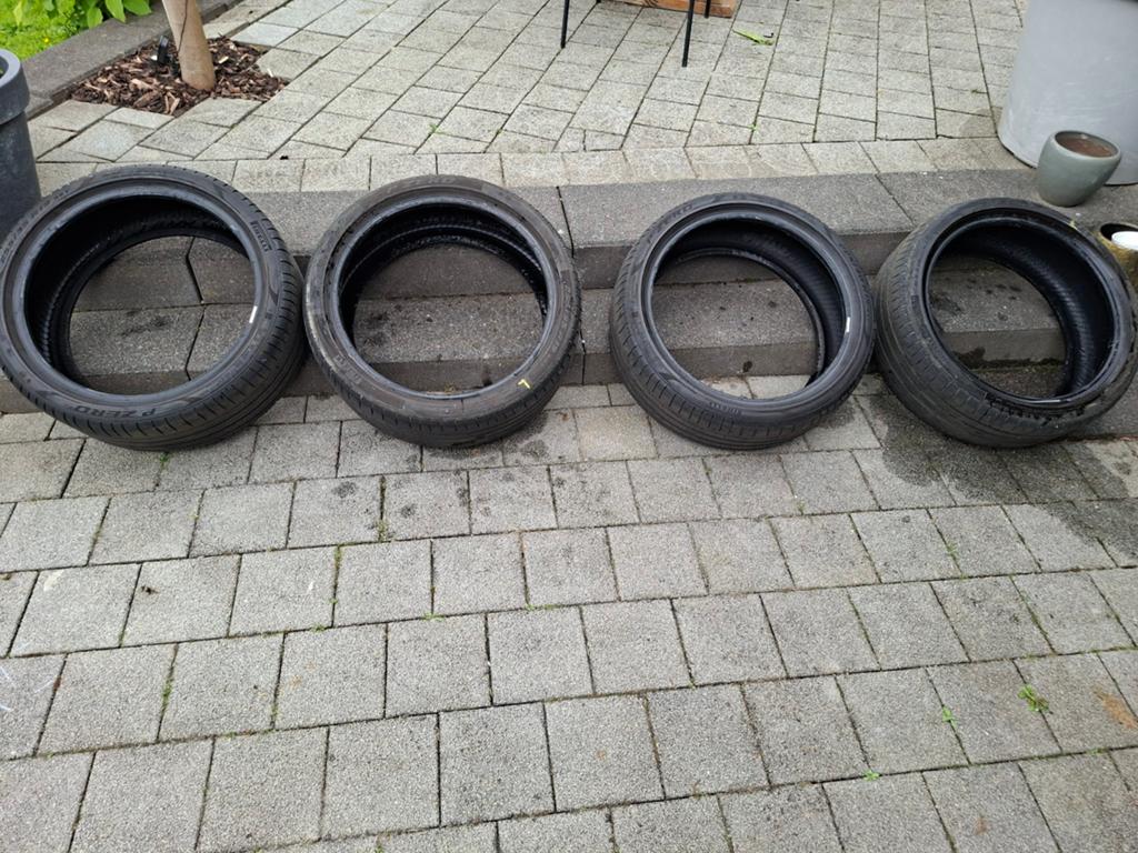 Te koop 4 stuks pirelli 19 inch breedset., 19 inch, Ophalen of Verzenden, Band(en), Zomerbanden