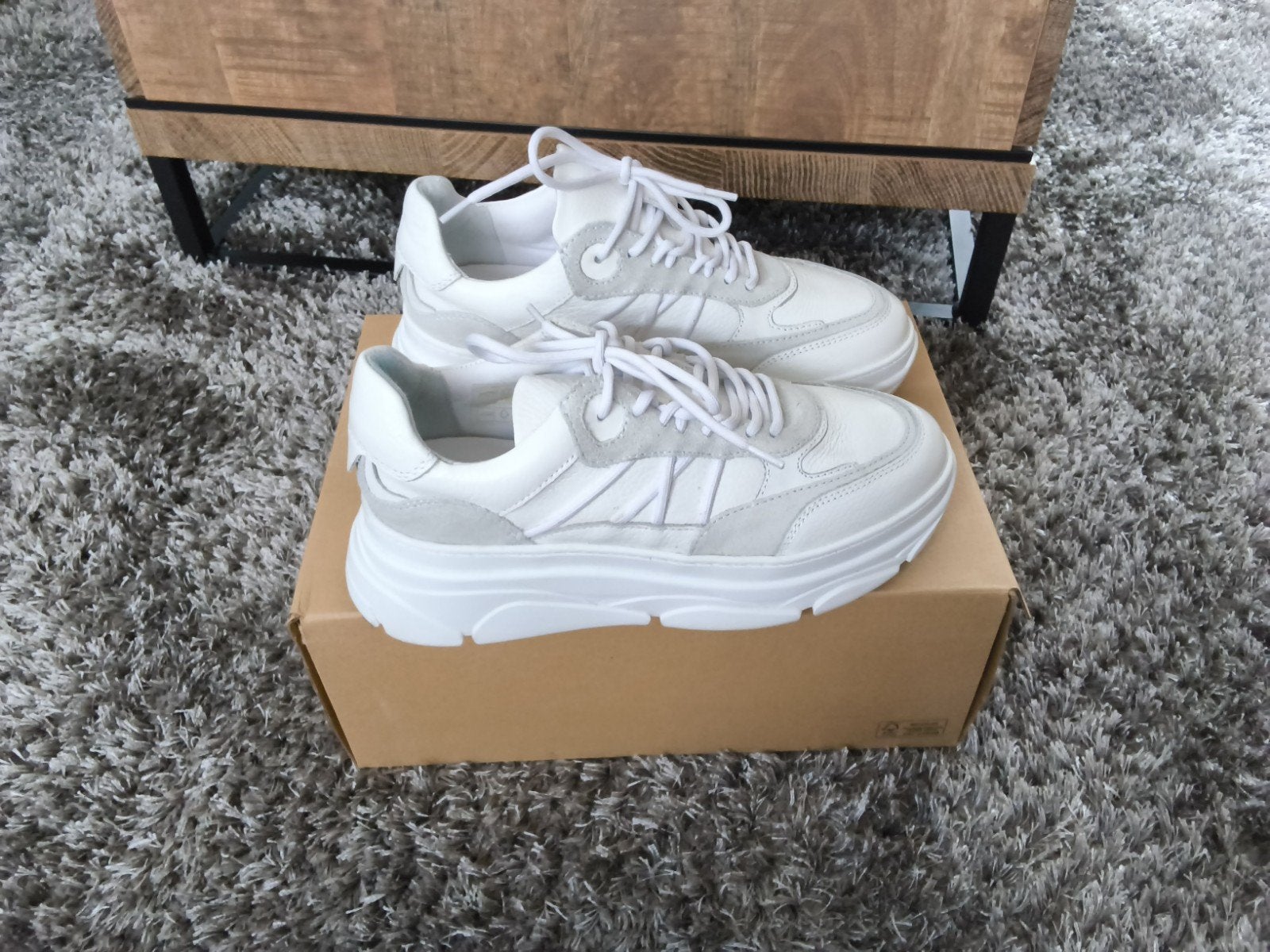 Bijna nieuwe Nelson dames gympen, Ophalen of Verzenden, Zo goed als nieuw, Wit, Sneakers of Gympen