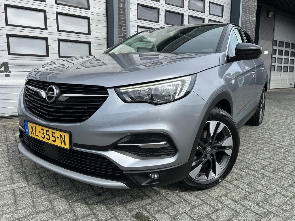 Opel Grandland X 1.2 Turbo Innovation PANOdak CarPlay Nette, Gebruikt, Euro 6, 1199 cc, Leder en Stof