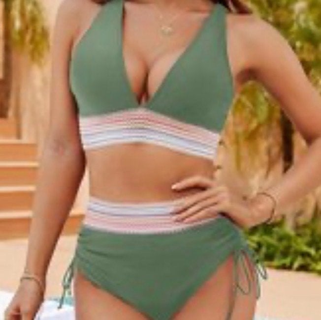 Groene bikini met gestreepte band, Ophalen, Zo goed als nieuw, Groen, Bikini