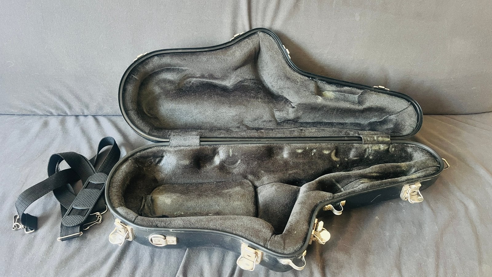 Selmer vormkoffer voor altsaxofoon., Muziek en Instrumenten, Ophalen, Gebruikt, Alt