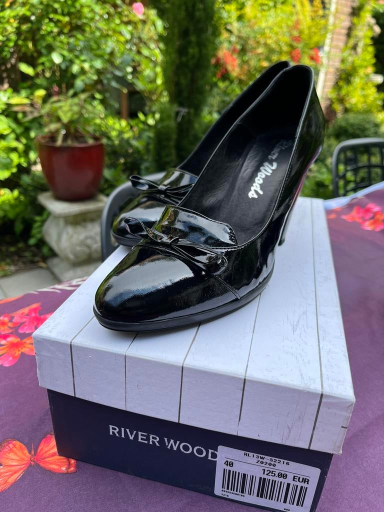 Zwarte pump hoge hak river woods maat 40, Pumps, Zwart, Ophalen of Verzenden, Zo goed als nieuw