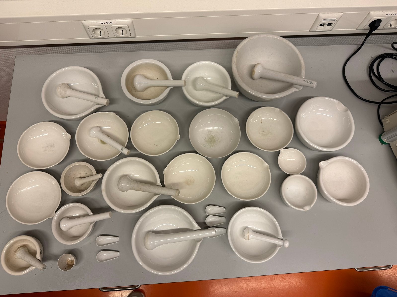 mortieren en vijzels - laboratorium, Antiek en Kunst, Ophalen