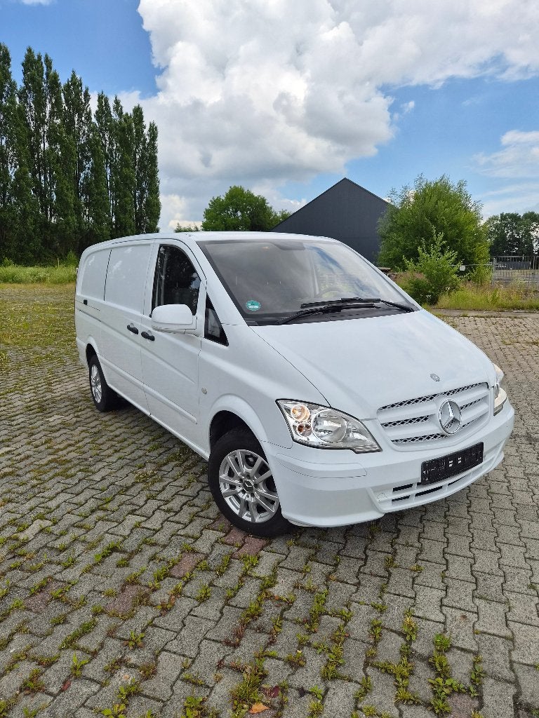 Mercedes-Benz Vito White Line 116cdi 2014, Auto's, Zwart, 4 cilinders, 2000 kg, Leder en Stof
