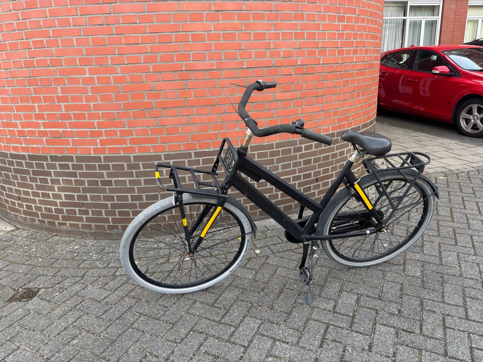 Foto 3 van Stevige stations/ stads fiets  met voor- en achterdrager