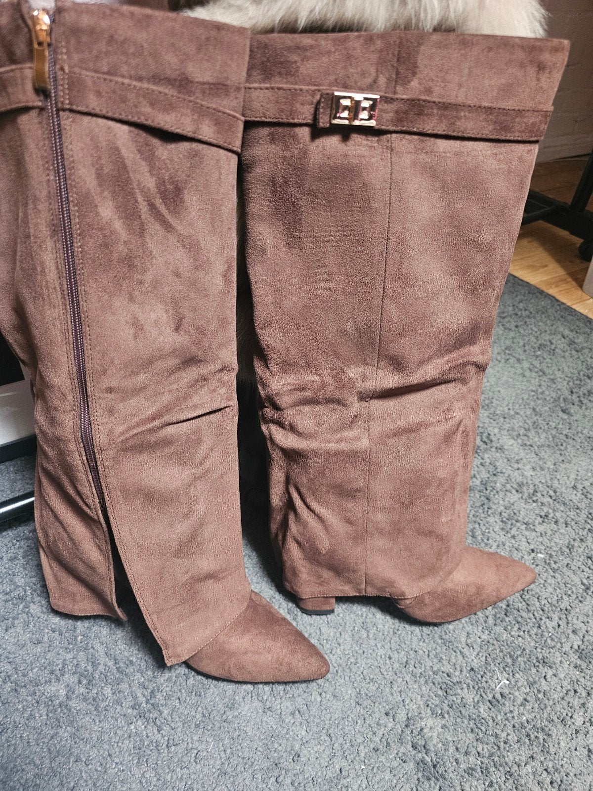Bruine suède look  hoge laarzen met hak maat 40, Kleding | Dames, Hoge laarzen, Bruin, Ophalen of Verzenden, Onbekend