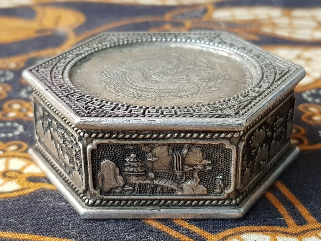 Mooi origineel oud Chinees brons doosje met penningen., Ophalen of Verzenden