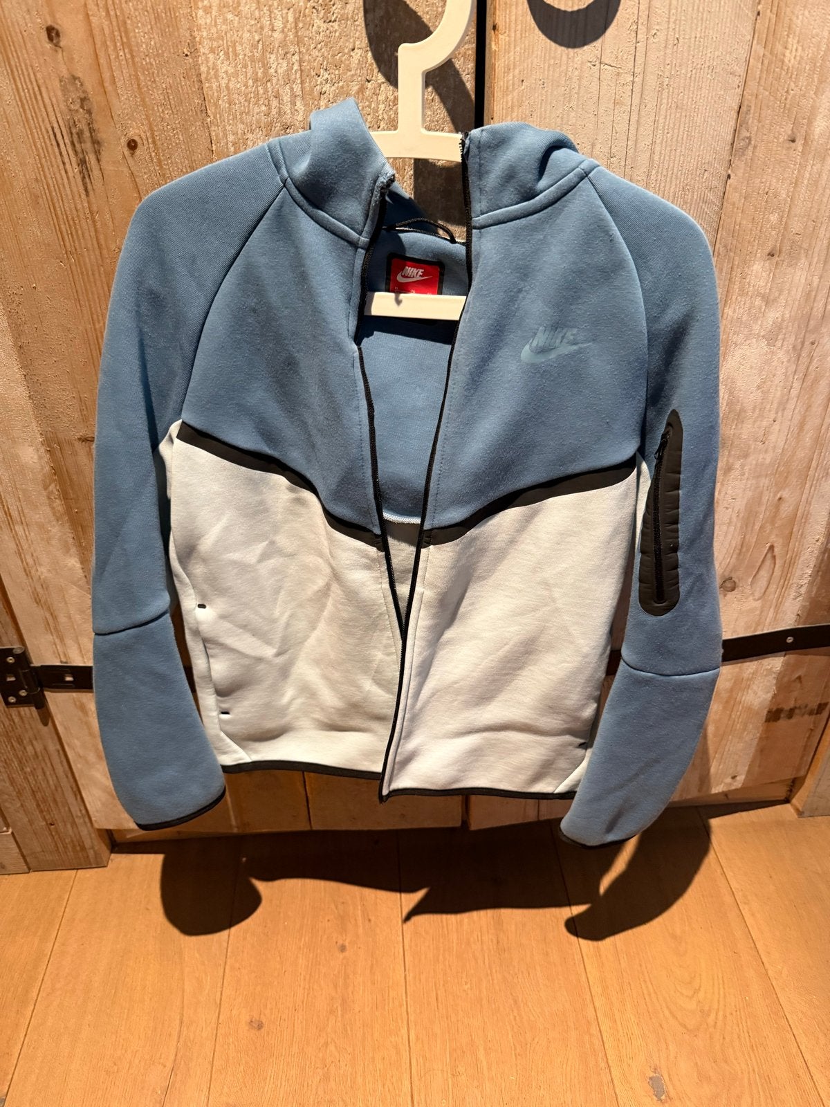 Nike Tech Fleece Vest Kinderen XL - Rits defect, Ophalen of Verzenden, Gebruikt, Jongen of Meisje, Trui of Vest
