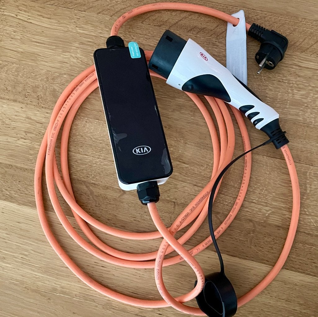 Nieuwe originele Kia draagbare EV-lader – Type 2 -230V, Ophalen of Verzenden, Nieuw, Laadpaal en Laadkabel