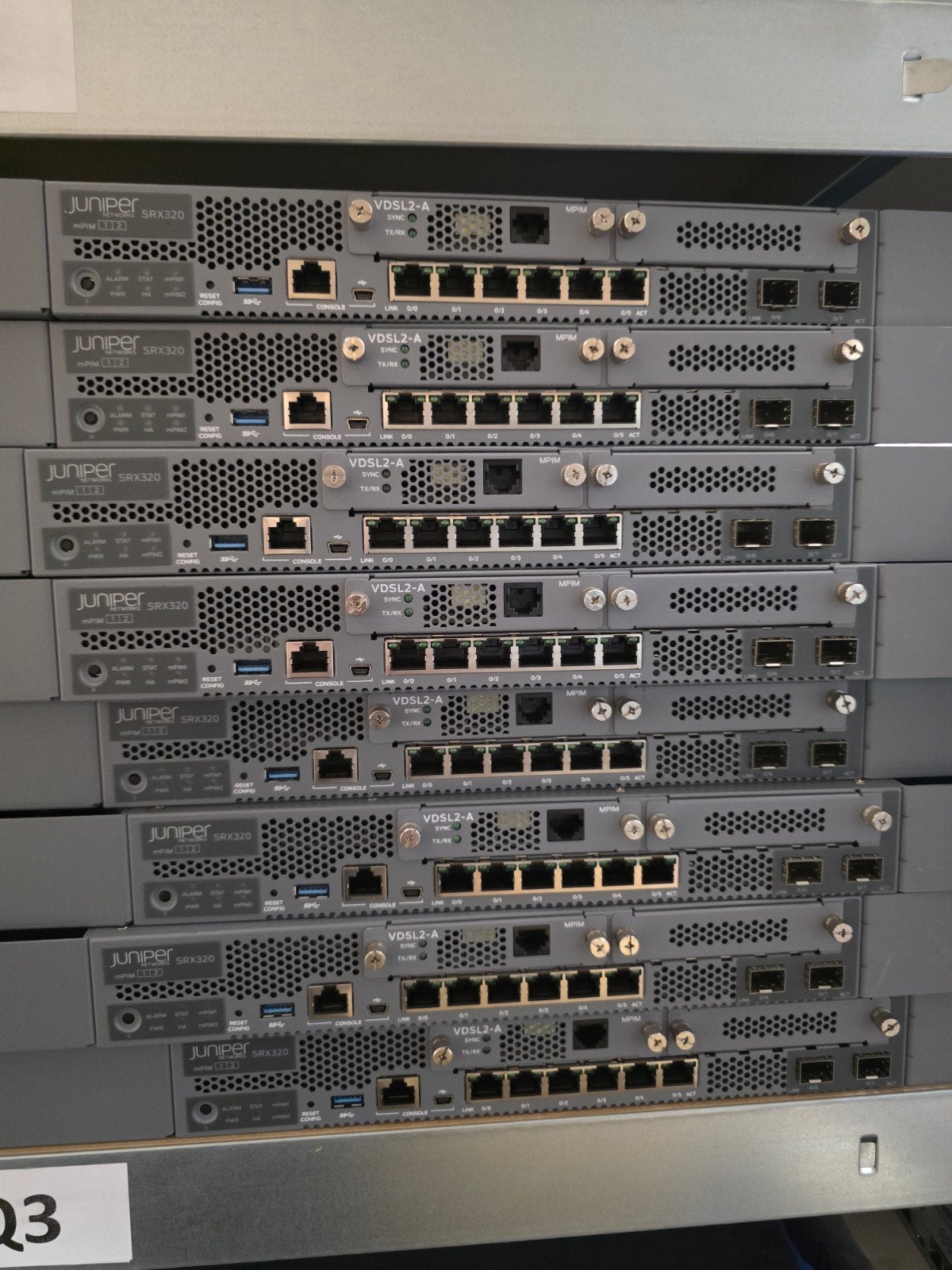 partij Juniper SRX320 VDSL2-A Router - Nieuwstaat, Ophalen of Verzenden, Zo goed als nieuw, Router, Juniper
