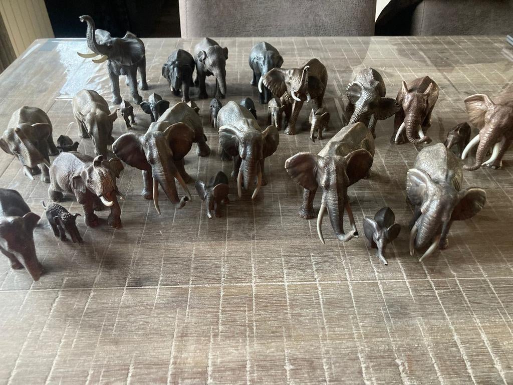 schleich olifanten, Ophalen of Verzenden, Zo goed als nieuw, Wild dier, Beeldje of Figuurtje