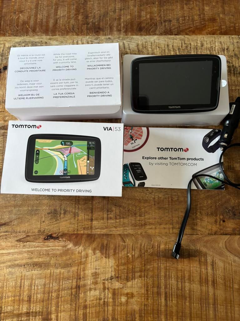 TomTom navigatie VIA 53, Motoren, Accessoires | Navigatiesystemen, Zo goed als nieuw, Ophalen of Verzenden