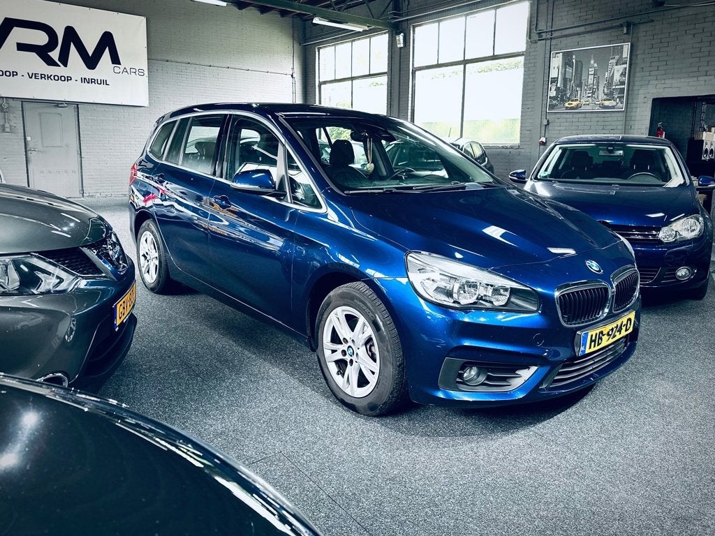BMW 2-serie Gran Tourer 214d Essential - Navi - Leder - Clim, Voorwielaandrijving, Gebruikt, 95 pk, 2-Serie Gran Tourer