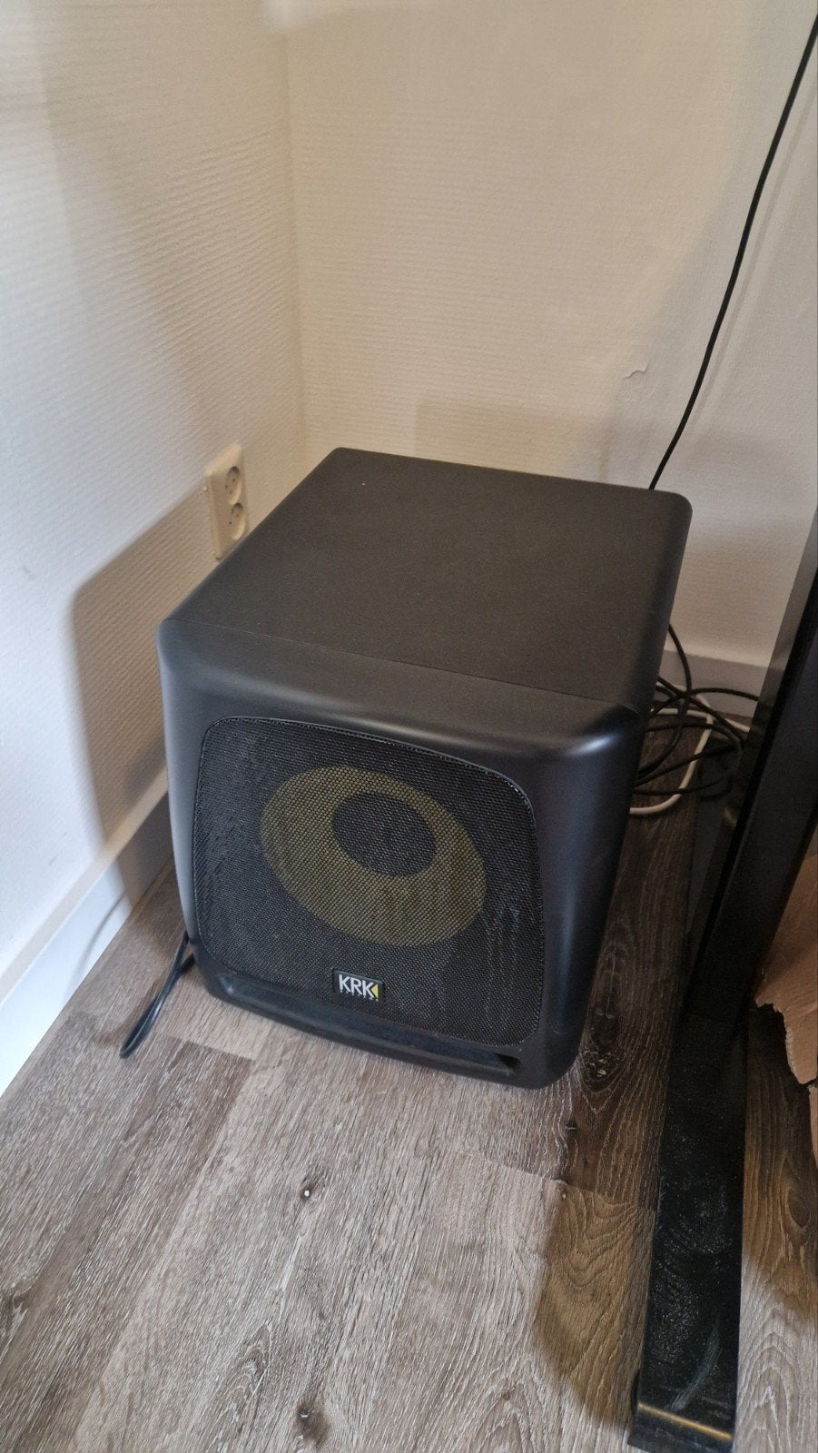 KRK 10S sub, Ophalen, Zo goed als nieuw, Minder dan 500 watt, Overige typen