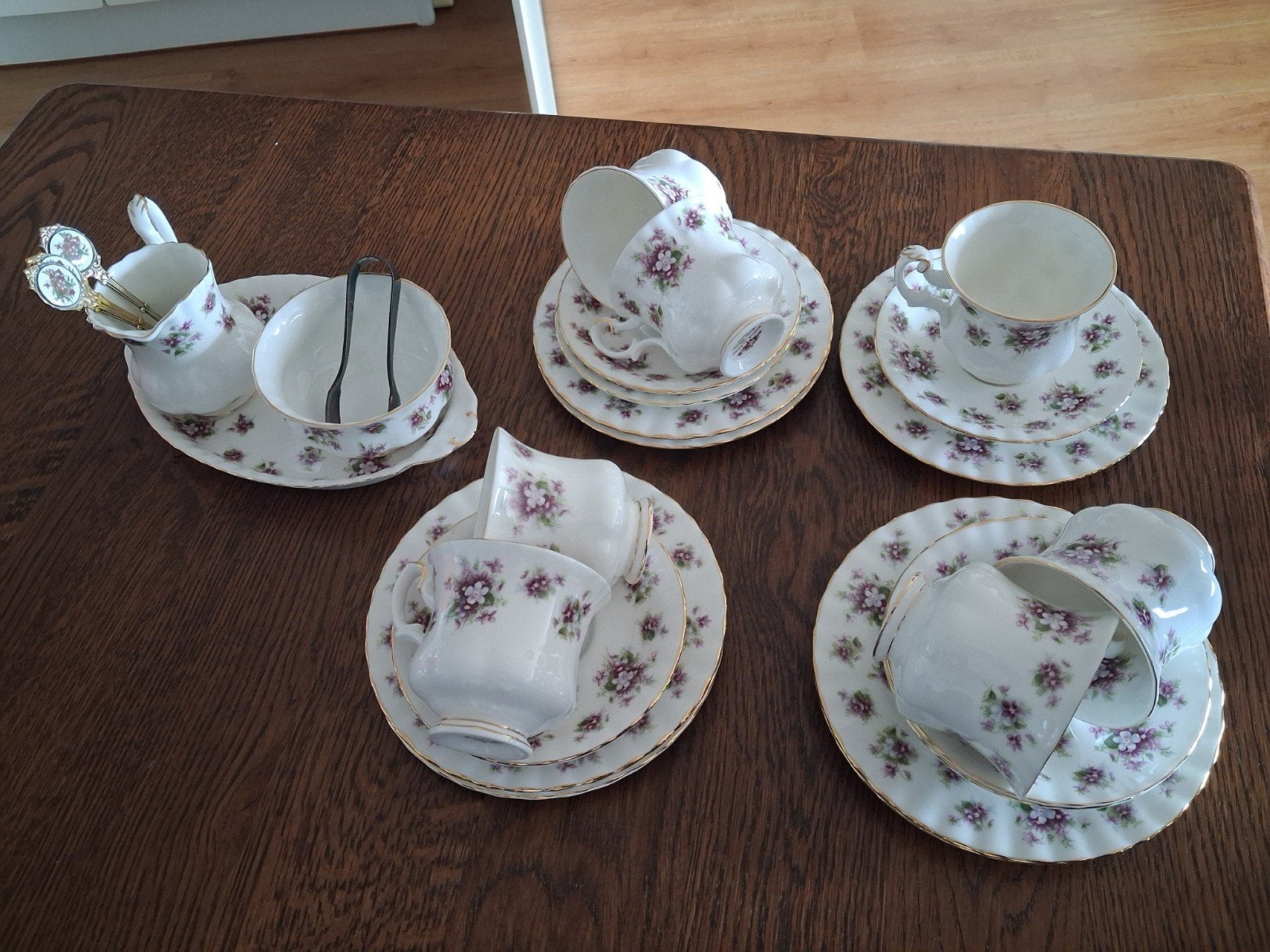 ROYAL ALBERT - Sweet Violets - Koffie/gebak servies, Ophalen