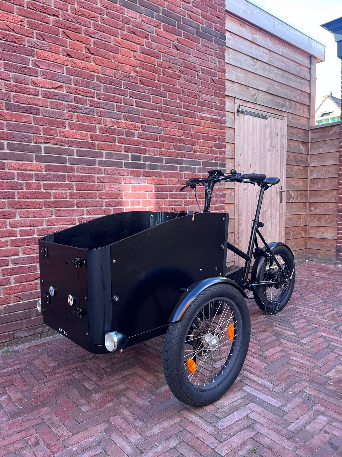 Matts Carrier Bakfiets - Stabiel, Ruim en Compleet, 4 kinderen of meer, Gebruikt, Elektrisch, Schijfrem