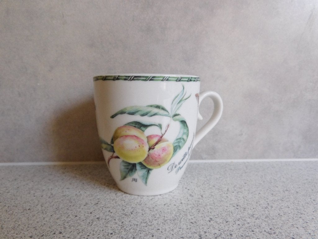 Mok 9x8 cm. Witte Perzik Botania Janneke Brinkman JBS, Huis en Inrichting, Keuken | Servies, Ophalen of Verzenden, Zo goed als nieuw