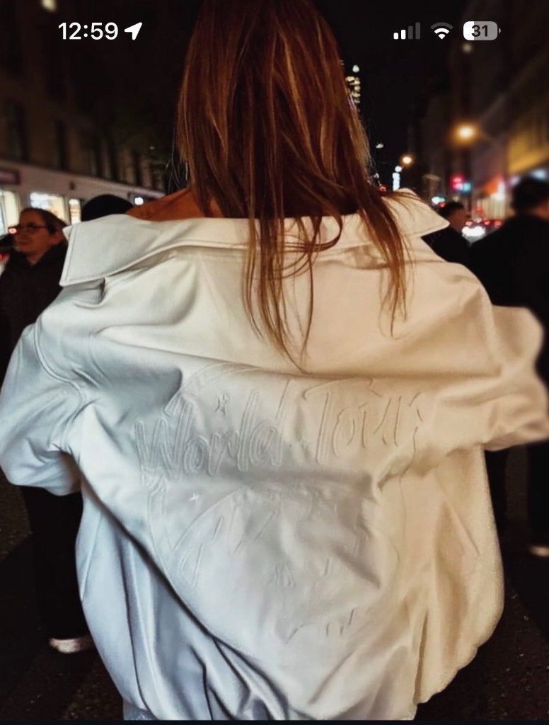 Bankzitters limited edition world tour jacket, Kleding | Dames, Jassen | Winter, Bankzitters, Beige, Nieuw, Ophalen of Verzenden