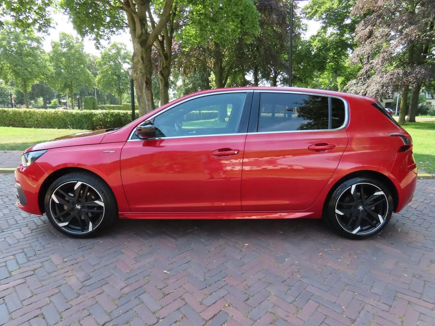 Peugeot 308 1.2 PureTech GT-line 131 PK ! Alca € 9.950,00, Parkeersensor, Gebruikt, Leder en Stof, 49 €/maand