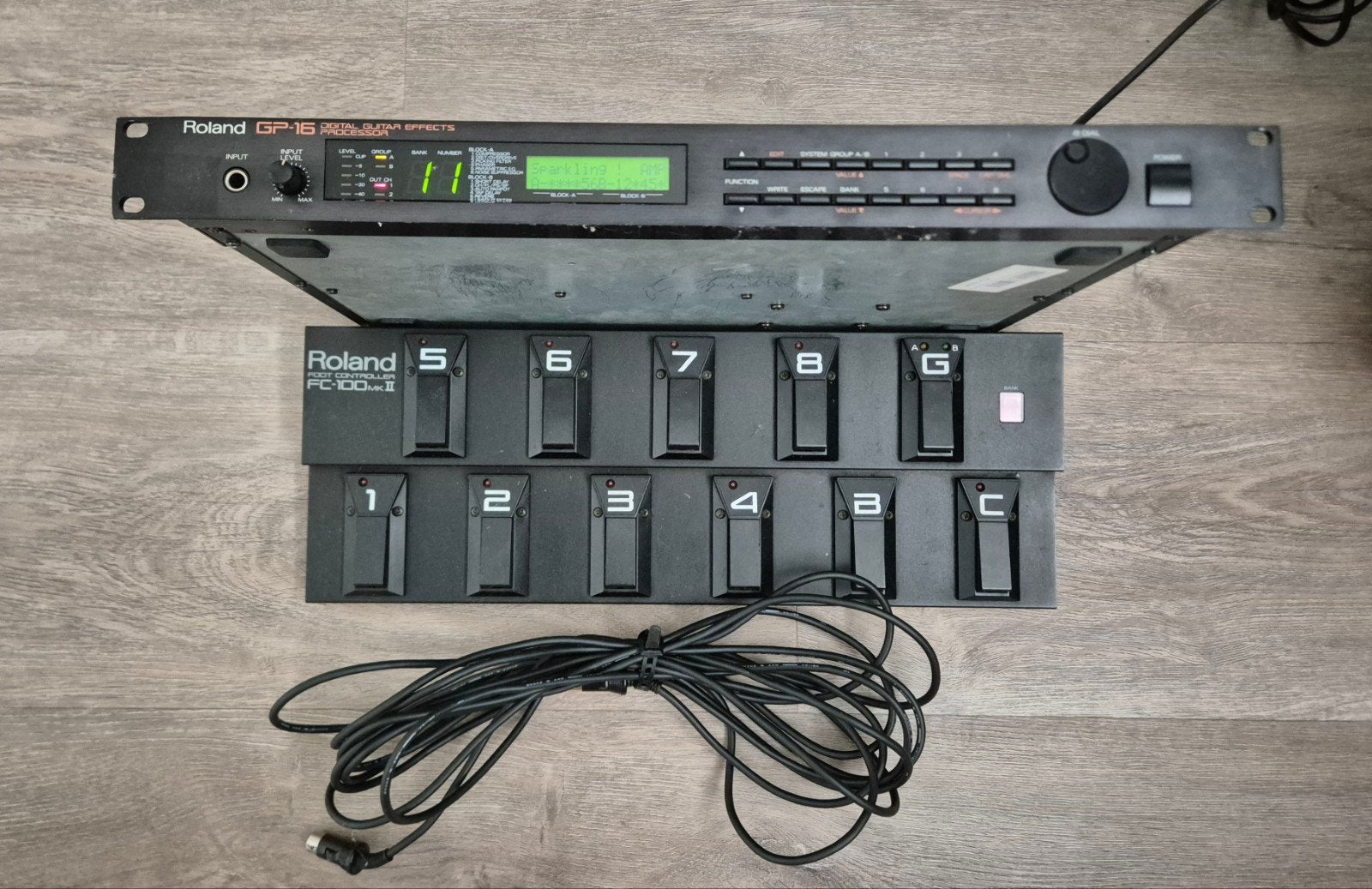 Roland GP-16 Multi-Effect Processor + FC-100 MKII Controlle, Verzenden, Gebruikt, Multi-effect