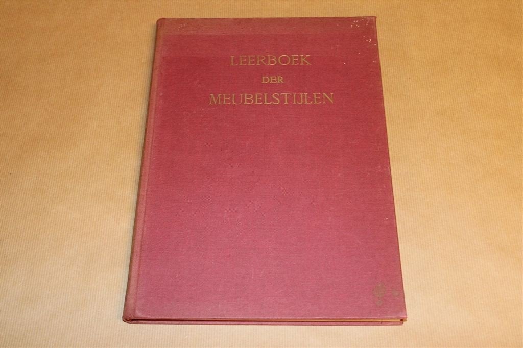 Vintage Leerboek Meubelstijlen [1948] — Geïllustreerd, Ophalen of Verzenden, Gelezen, Fotografen