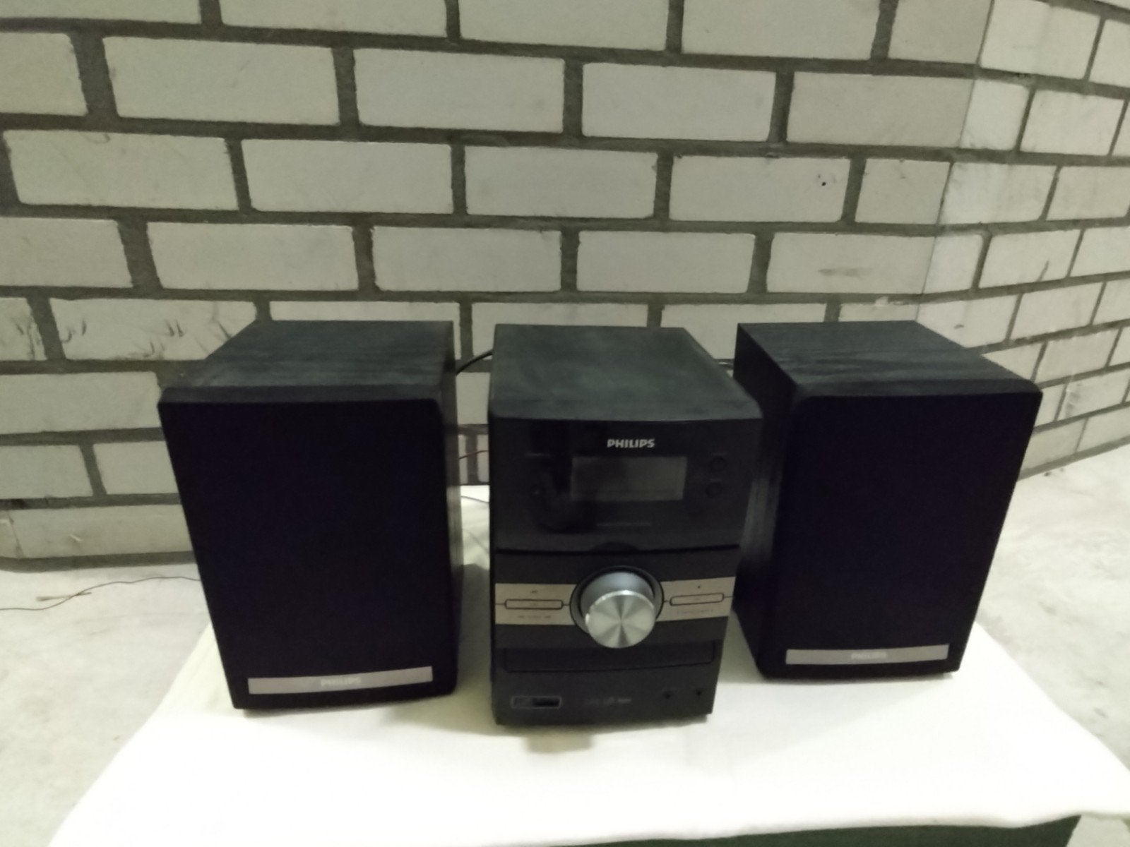 Philips Microset met CD-speler, radio en speakers, Philips, Gebruikt, Tuner of Radio, Ophalen of Verzenden
