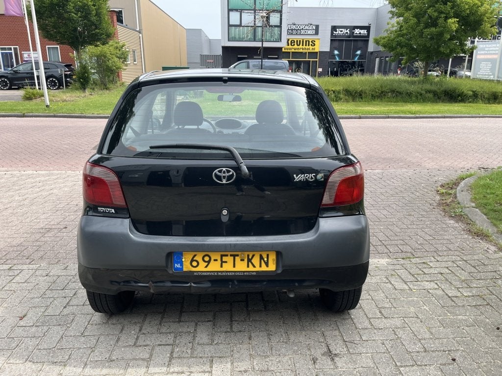 Toyota Yaris 1.0-16V VVT-i Terra| MET NIEUWE APK! (bj 2000), foto 6