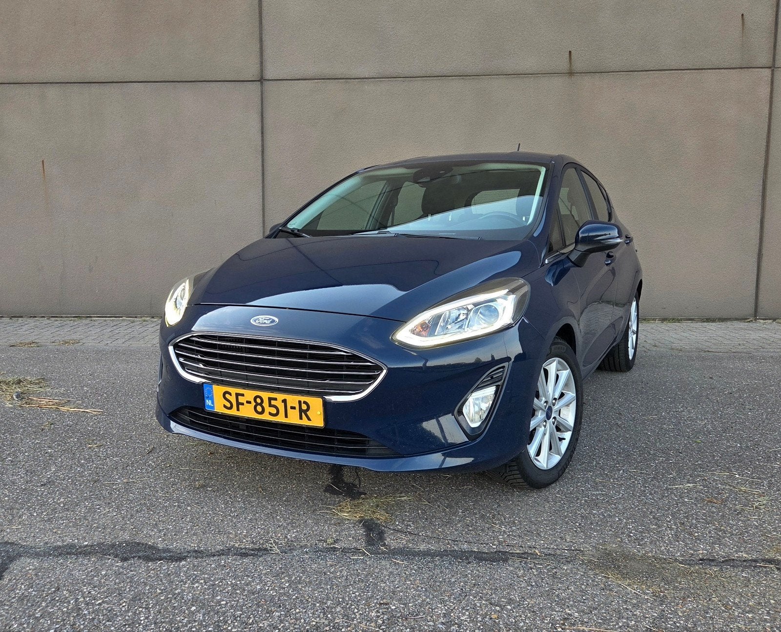 Ford Fiësta 1.0 EcoB. 101PK, Trekhaak CarPlay Airco Camera, Auto's, Voorwielaandrijving, Zwart, 580 kg, Blauw