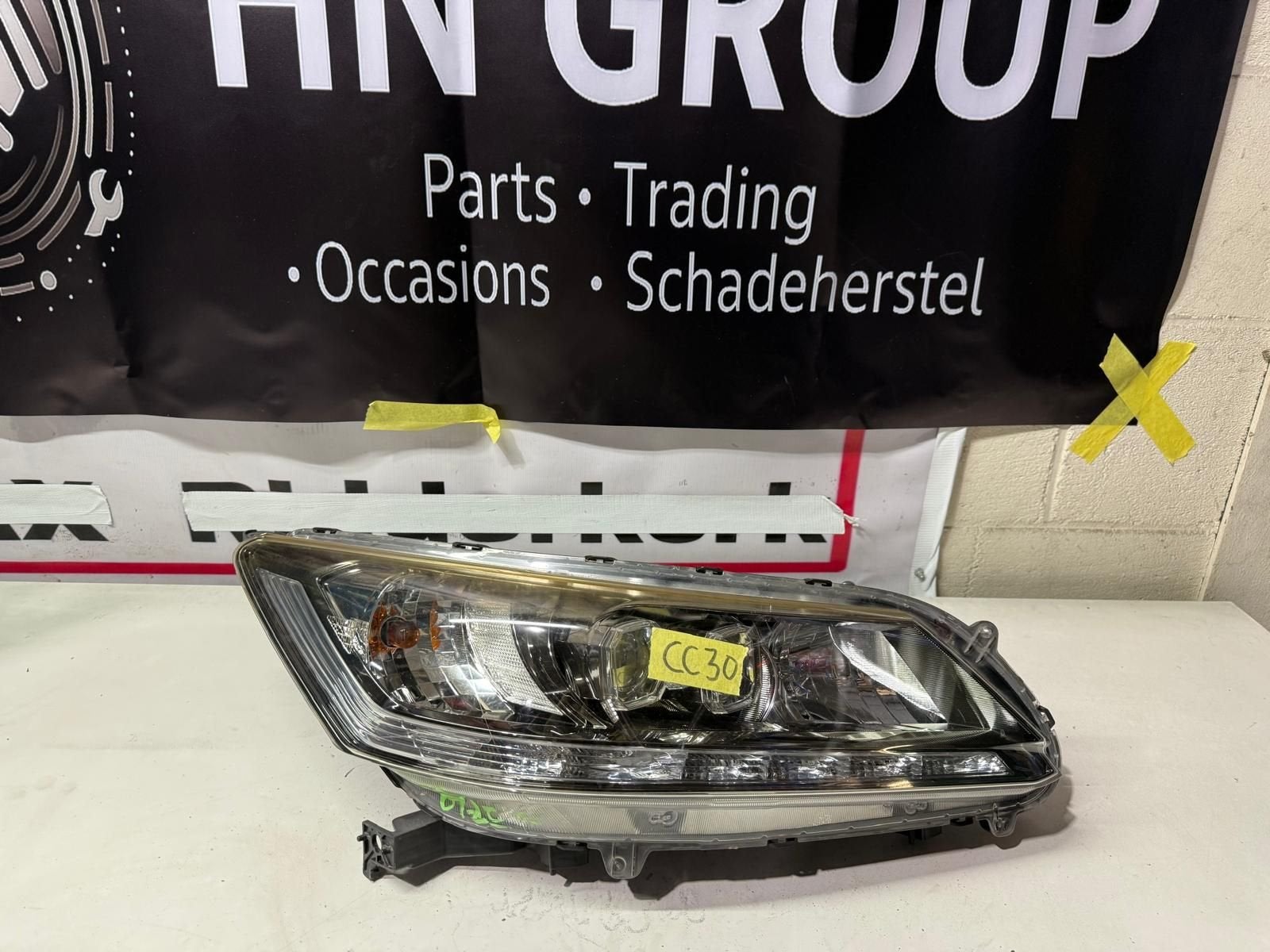 Honda Accord Sedan Rechter Koplamp, Gebruikt, -, -, Ophalen of Verzenden