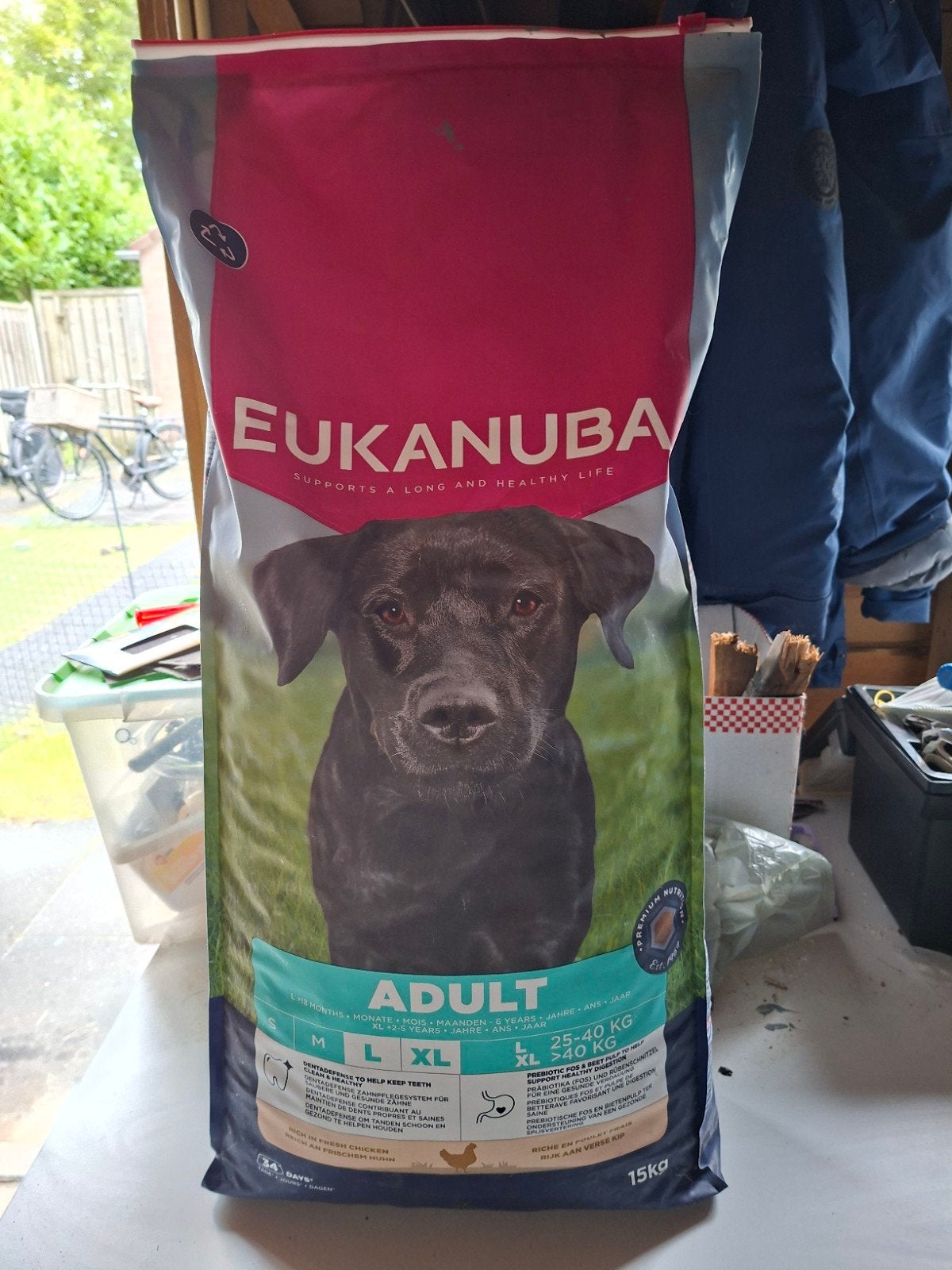 hondenbrokken Eukanuba adult l/xl, Ophalen, Hond