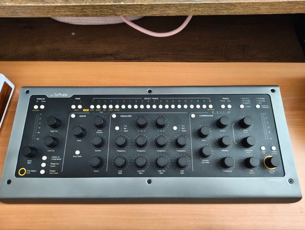 Softube Console 1 Mk II + Decksaver, Muziek en Instrumenten, Midi-apparatuur, Zo goed als nieuw, Ophalen