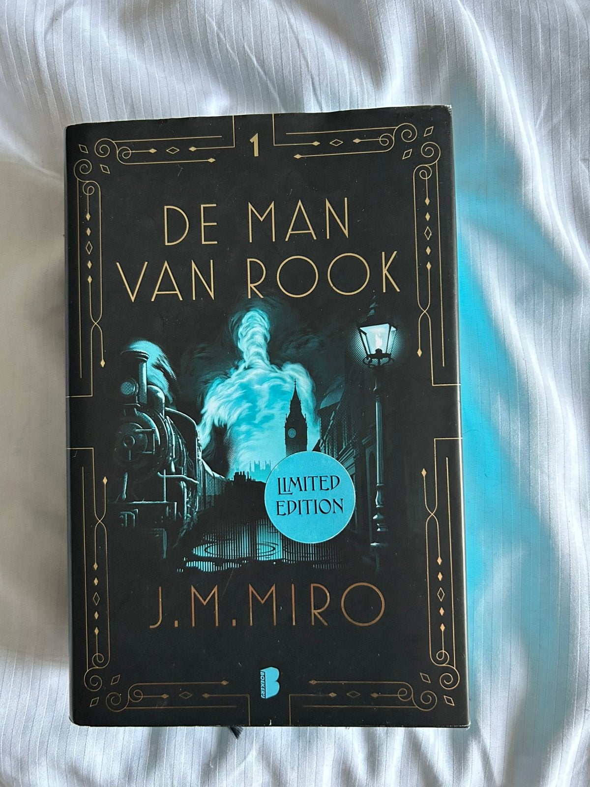 HC boek de man van rook, Boeken, Ophalen of Verzenden, Zo goed als nieuw