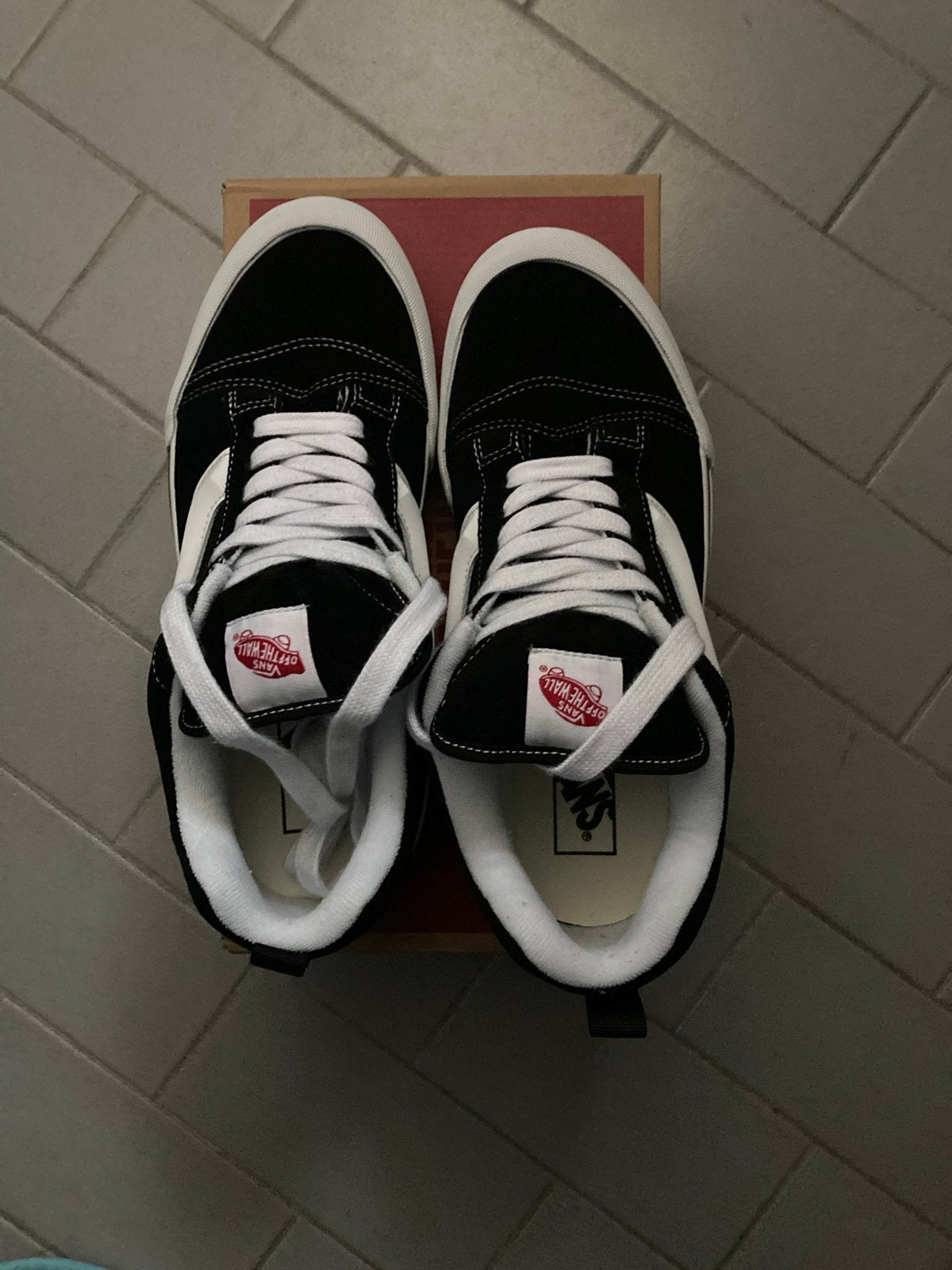 Vans Knu Skool Sneakers Zwart/Wit - Maat 43, Verzenden, Nieuw, Zwart, Sneakers of Gympen