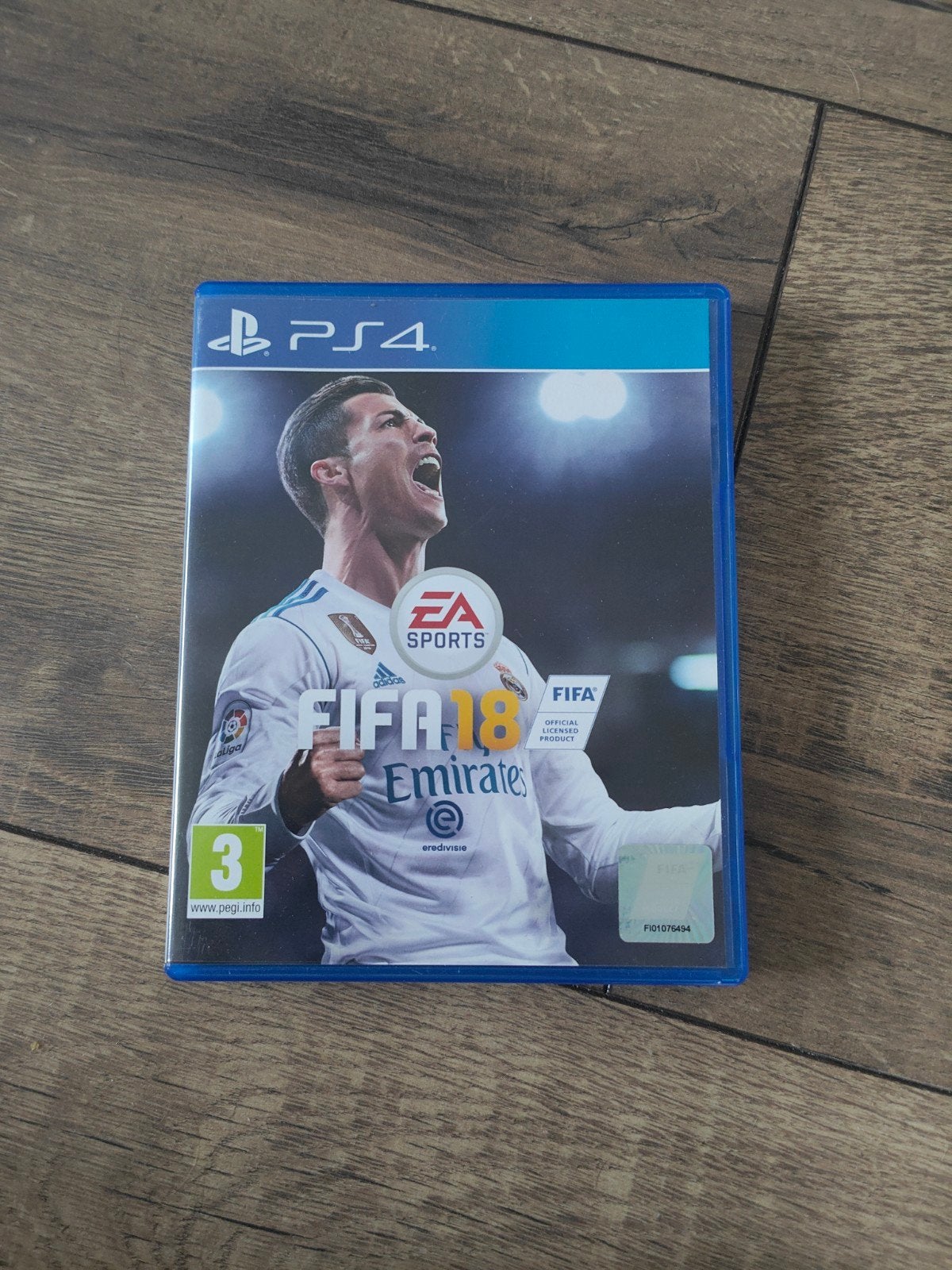 Fifa 18 PS4, Ophalen of Verzenden, Zo goed als nieuw, Eén computer, Sport